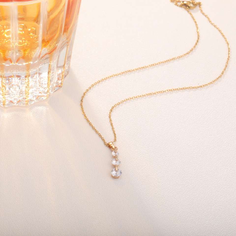 Full Zircon Pendant Luxury Necklace