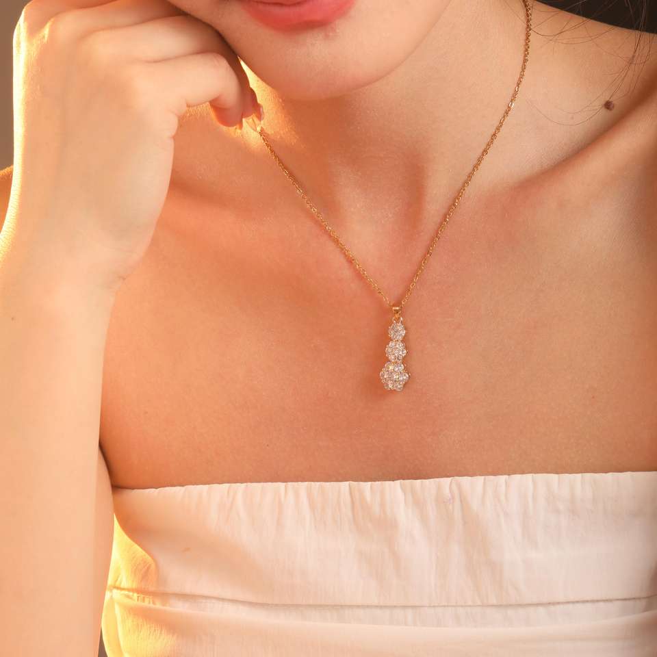 Full Zircon Pendant Luxury Necklace