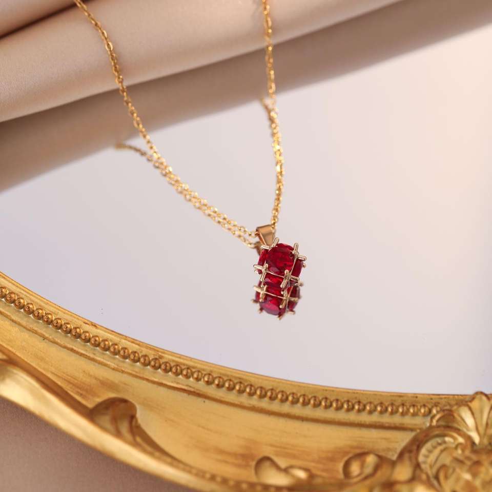 Ladies Vintage Style 18K Plated Pentagram Starfish Zircon Pendant Necklace