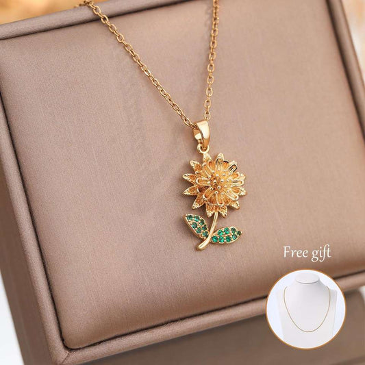 Creativity Colorful Temperature Sensitive Color Changing Stone Four Leaf Clover Pendant