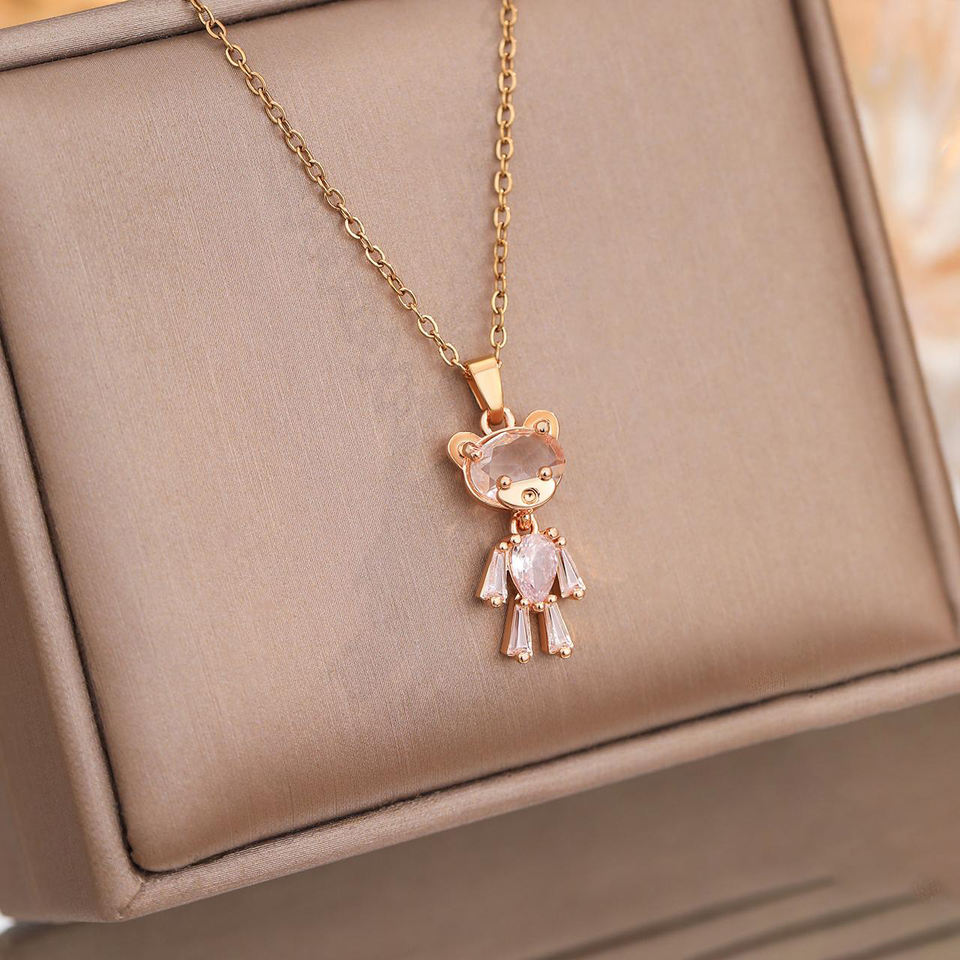 Creative Design Crystal Cartoon Bear Necklace